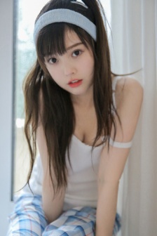 小洞饿了要吃大香肠有声音